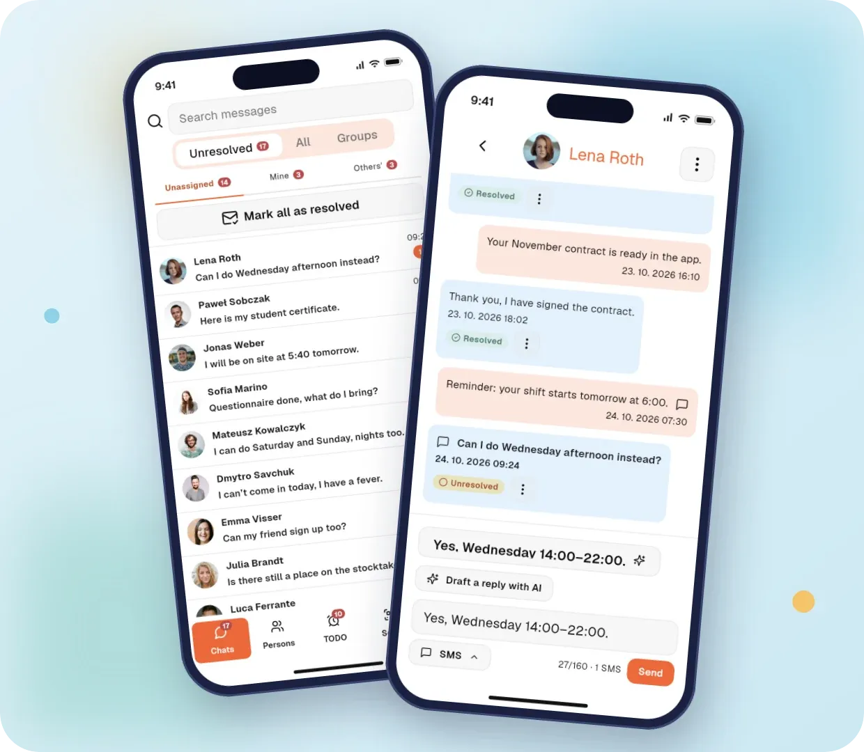 Übersicht der Chats mit Mitarbeitern und ein Gespräch mit KI-Antwortvorschlag in der mobilen App